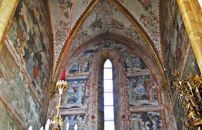 Wandmalereien an der Nordwand des Nordquerhauses in derStadtpfarrkirche Murau. 1570 von W. Aichler